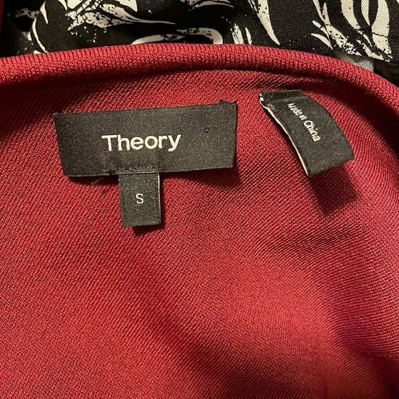Theory Daverin Lustrate Sheath Dress in Burgundy S - Picture 8 of 9